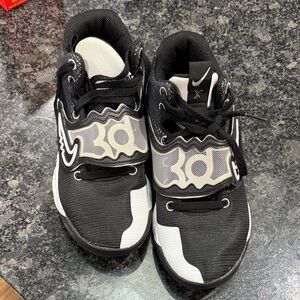 Nike Kids KD Renew - Size 7.5